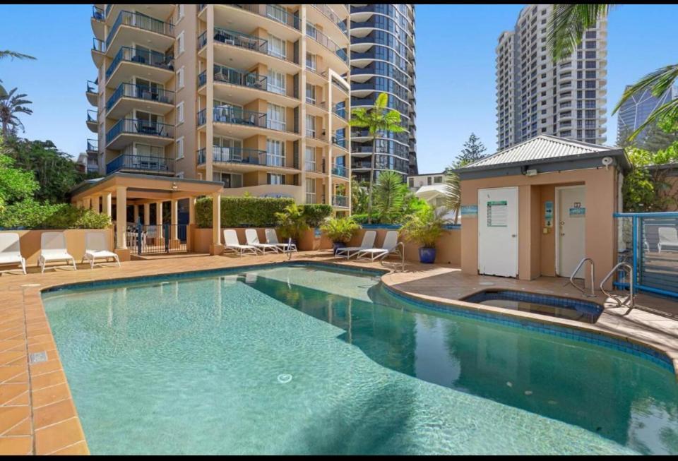 San Mateo On Broadbeach Gold Coast Exterior photo